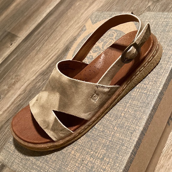 Born Shoes - Born Carah Sandal